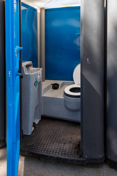 Portable Toilet Options We Offer in Dickinson, TX