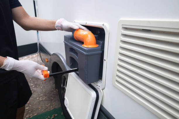 Portable Toilet Options We Offer in Dickinson, TX