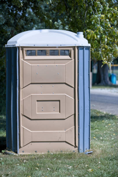 Best Porta potty rental near me  in Dickinson, TX